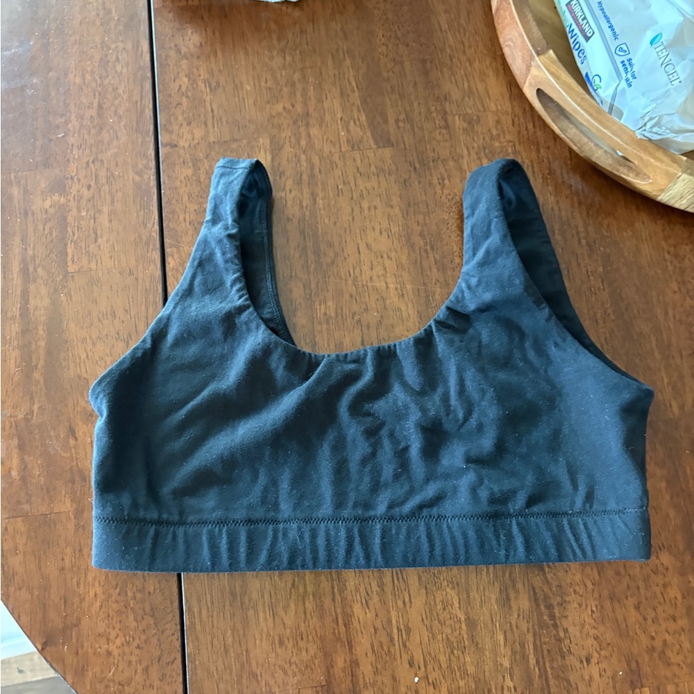 Quince Black Seamless Bra with Wide Straps